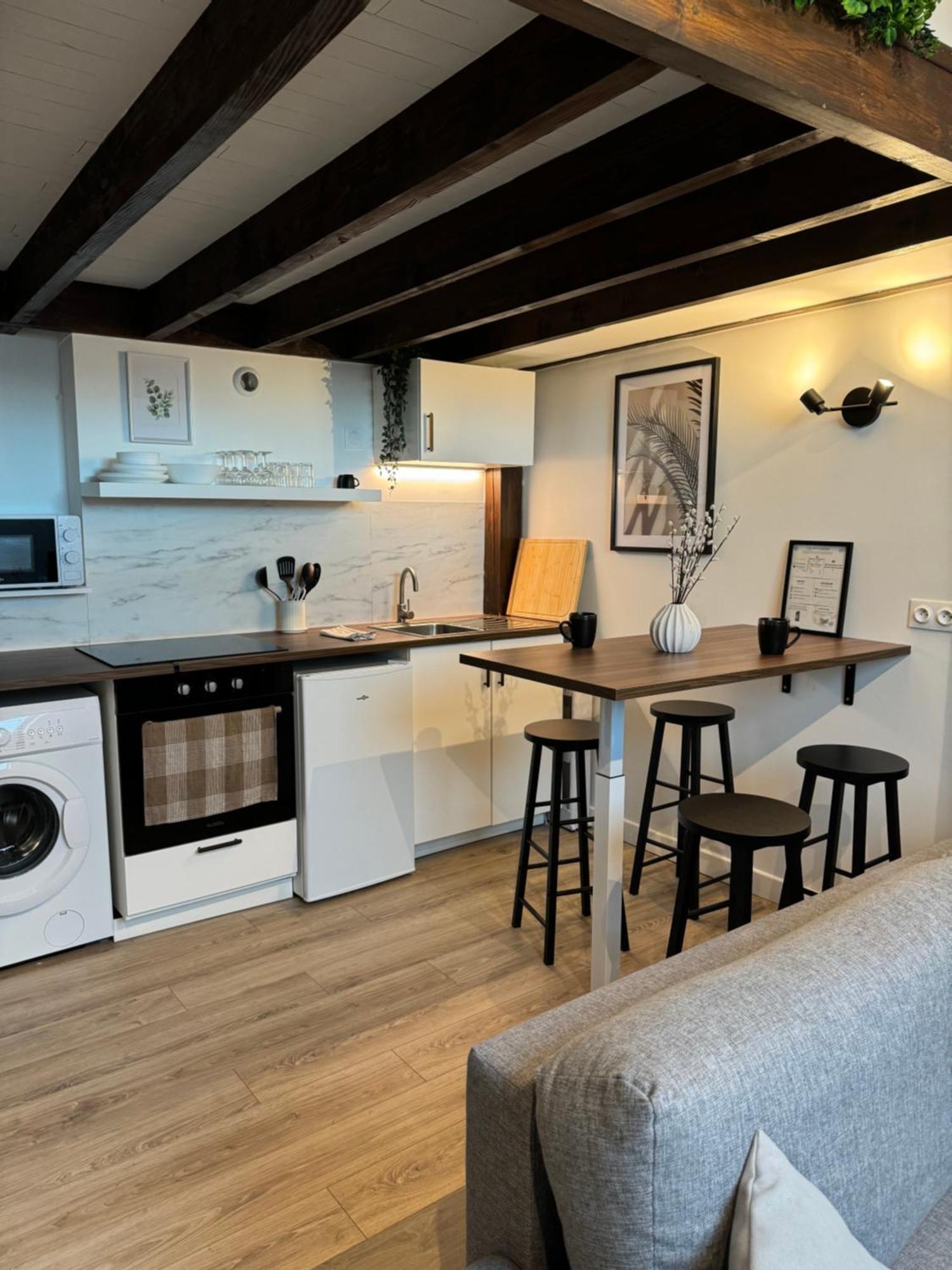 Le Petit Jardin, Proche Gare, Hyper Centre Apartment Cambrai Exterior photo